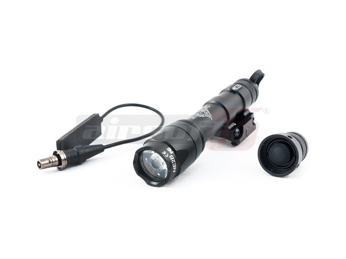 Night Evolution lanterna tactica M600C